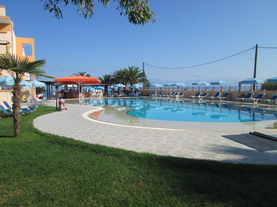 Day, Swimming pool, Swimming pool