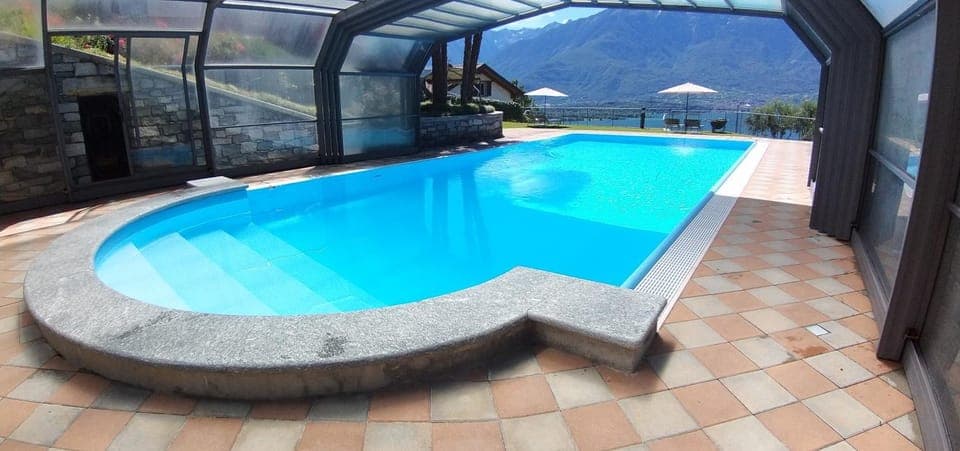 Swimming pool, Swimming pool