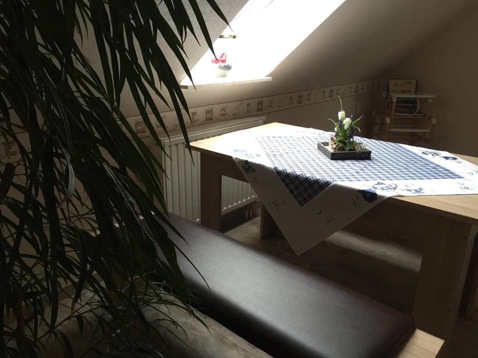 Coffee/tea facilities, Dining area