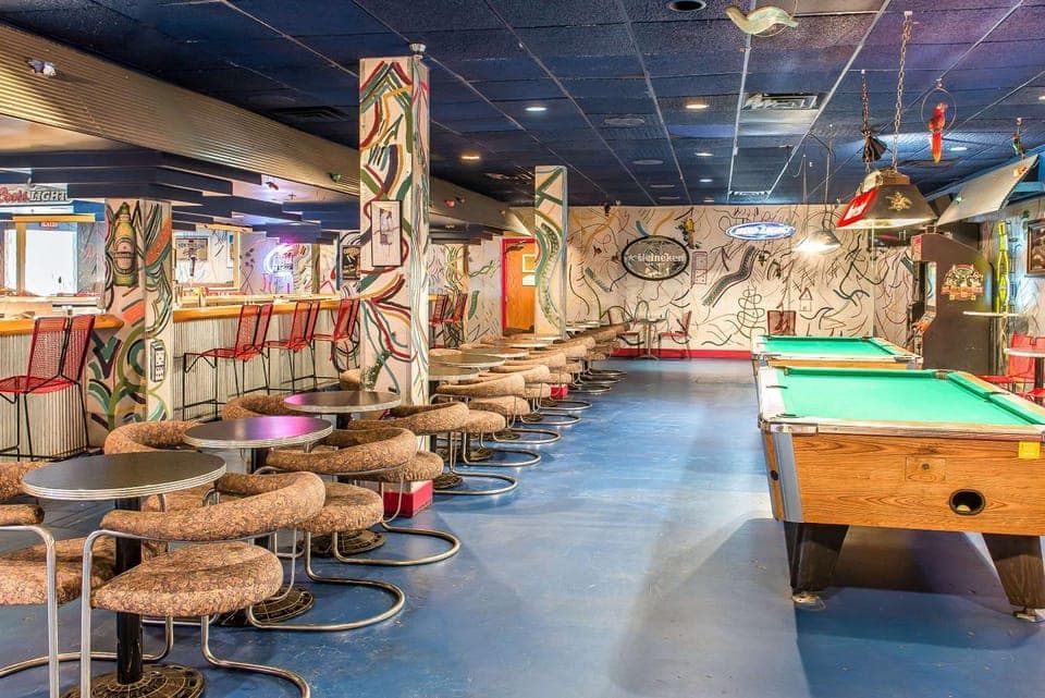 Lounge or bar, On site