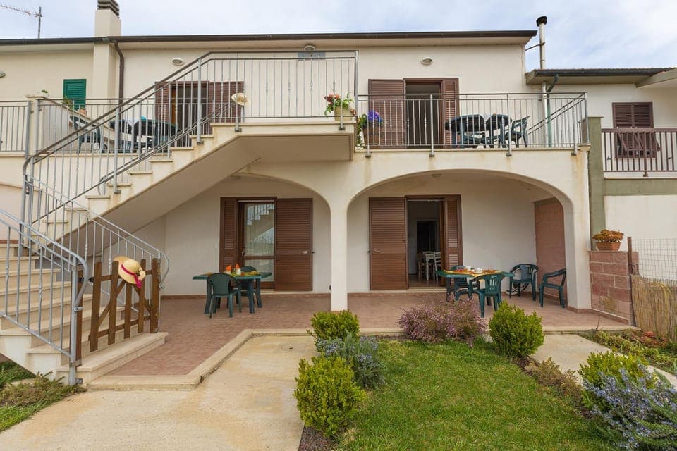 Property building, Inner courtyard view