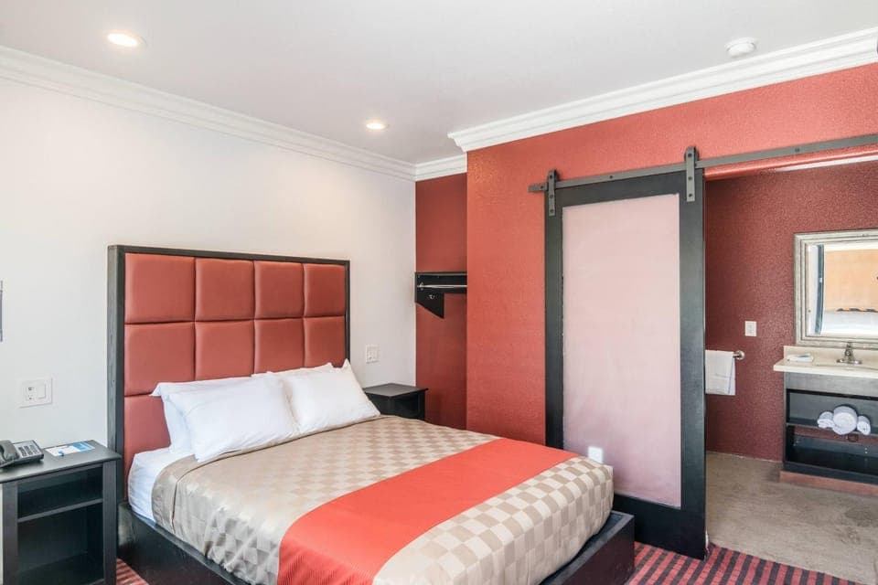 El Dorado Inn Hotel in South Gate