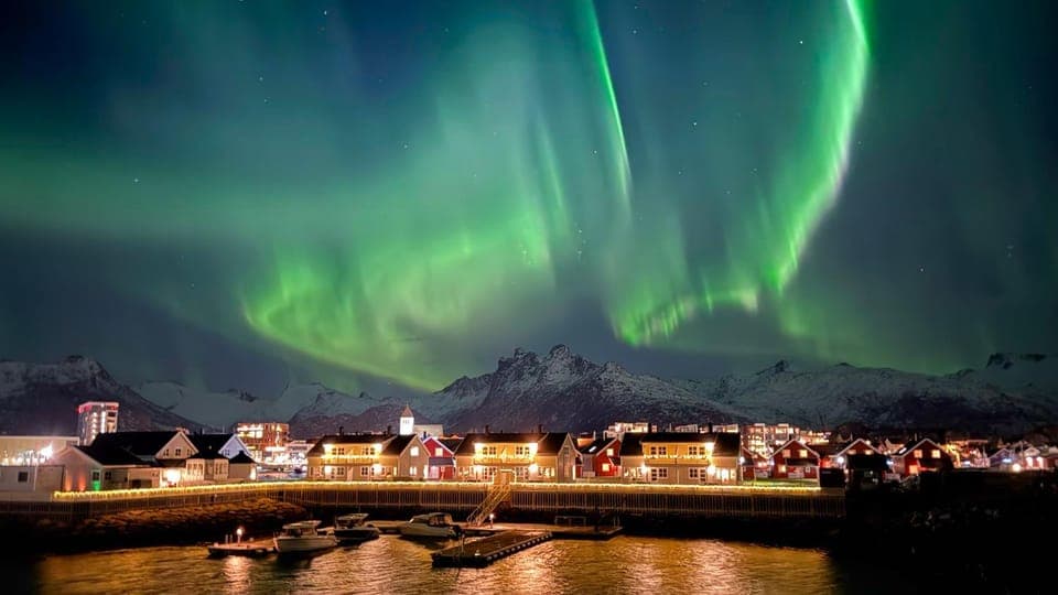 Property building, Patio, Off site, Night, Winter