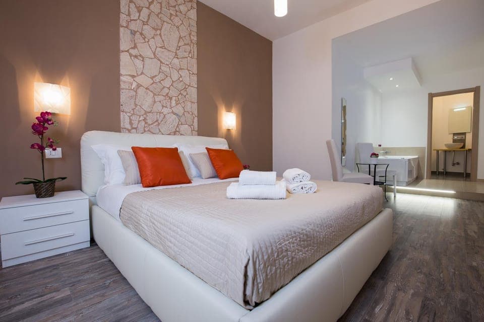 Bed, Balcony/Terrace, Bedroom