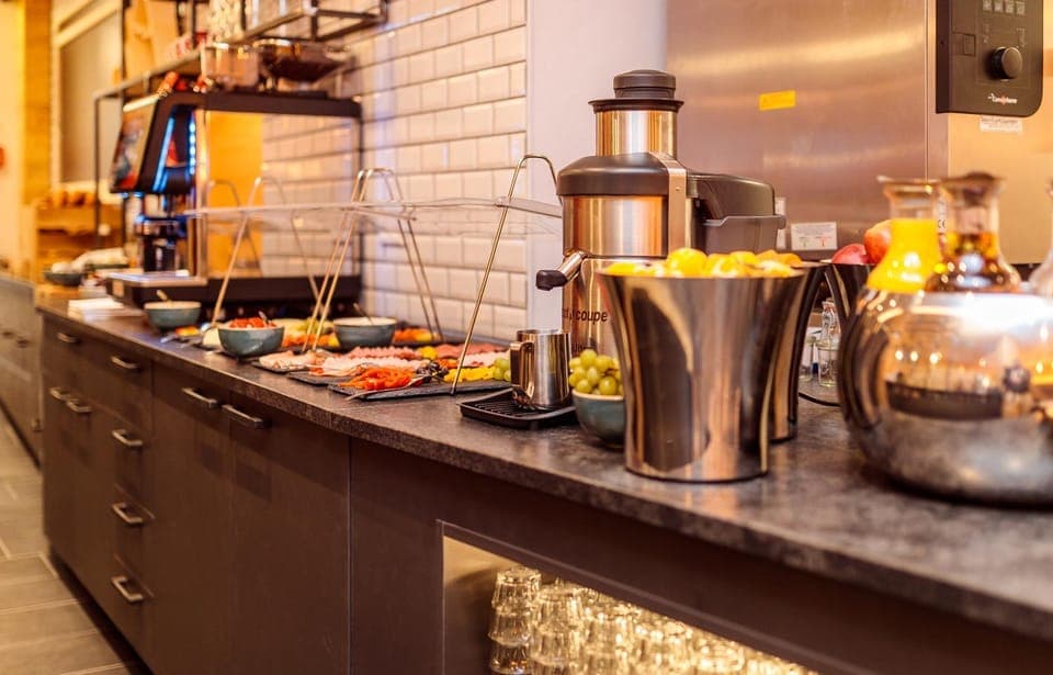 Food and drinks, Buffet breakfast