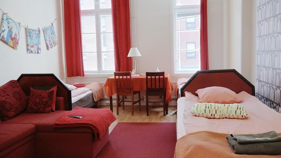 Bed, Photo of the whole room, Seating area, Bedroom