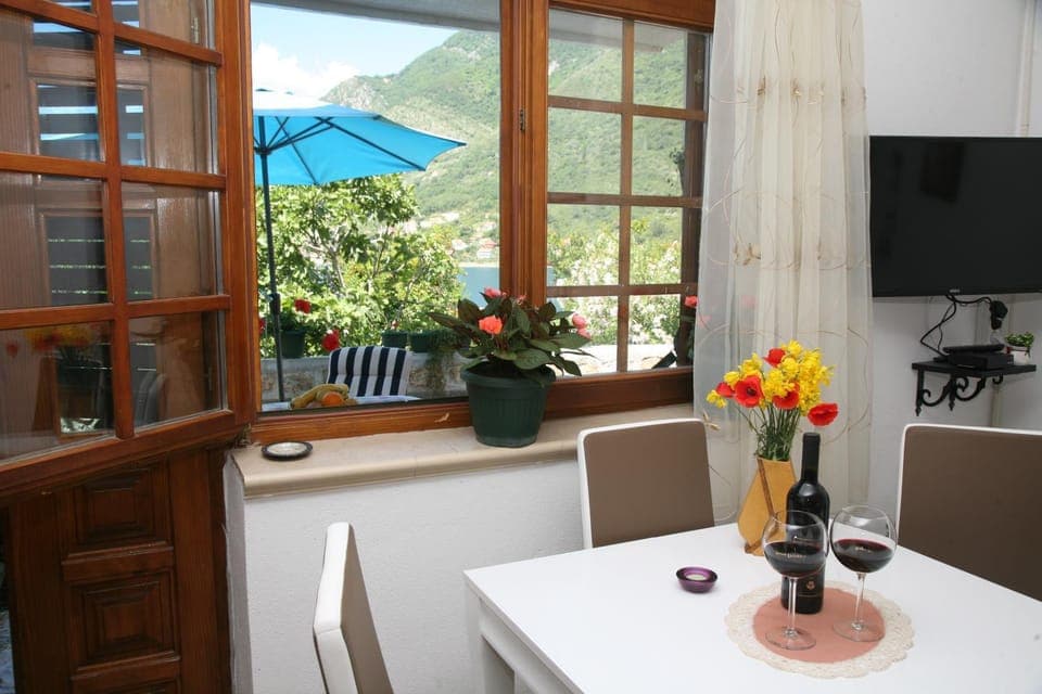 Dining area, Sea view