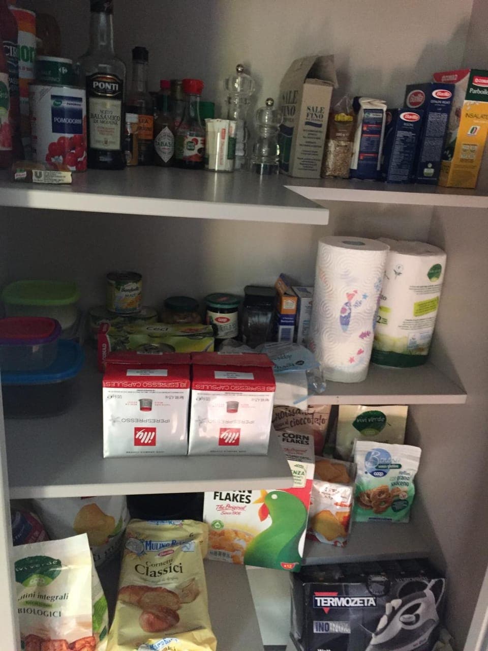 Restaurant/places to eat, Day, Coffee/tea facilities, Food and drinks, Food and drinks, On site, Food, Supermarket/grocery shop, Drinks