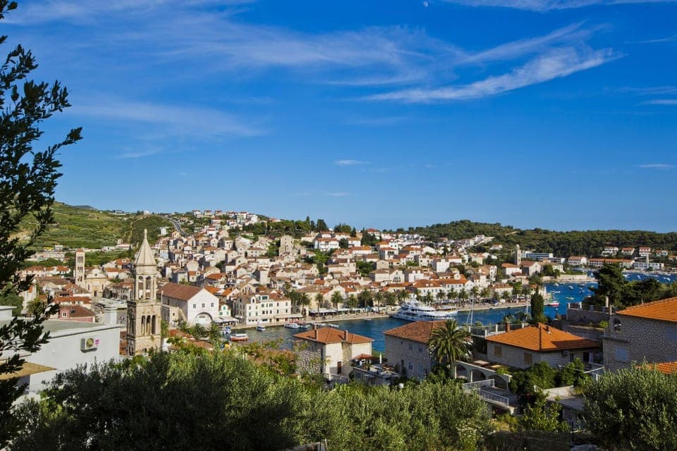 Property building, Natural landscape