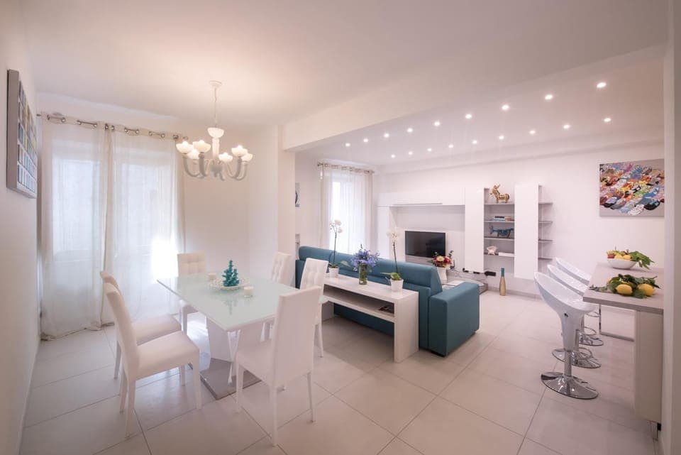 TV and multimedia, Balcony/Terrace, Living room, Dining area