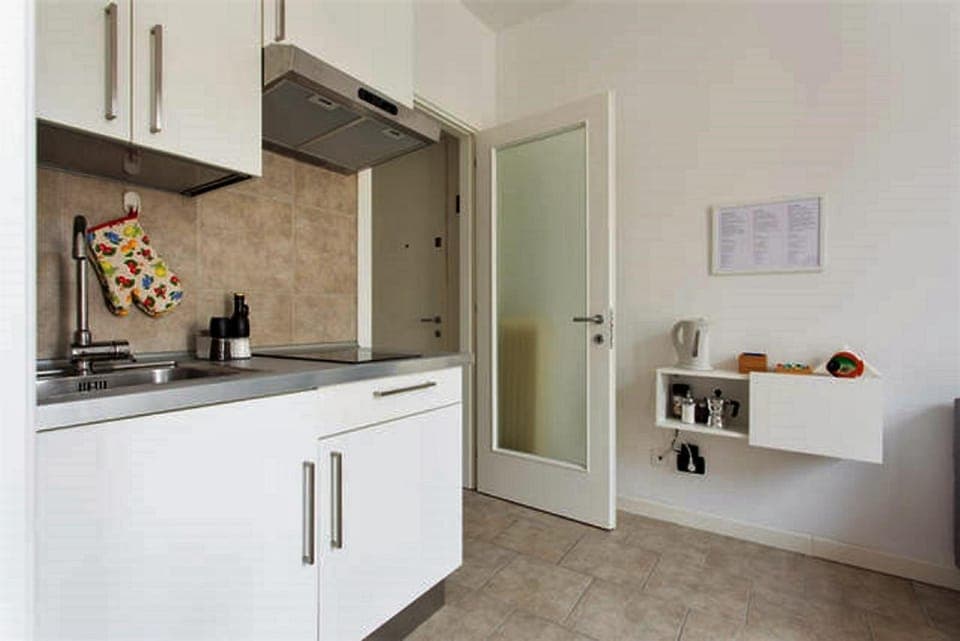 Coffee/tea facilities, Kitchen or kitchenette