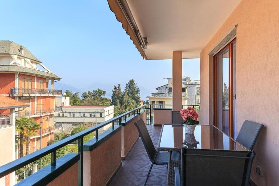 Property building, Balcony/Terrace