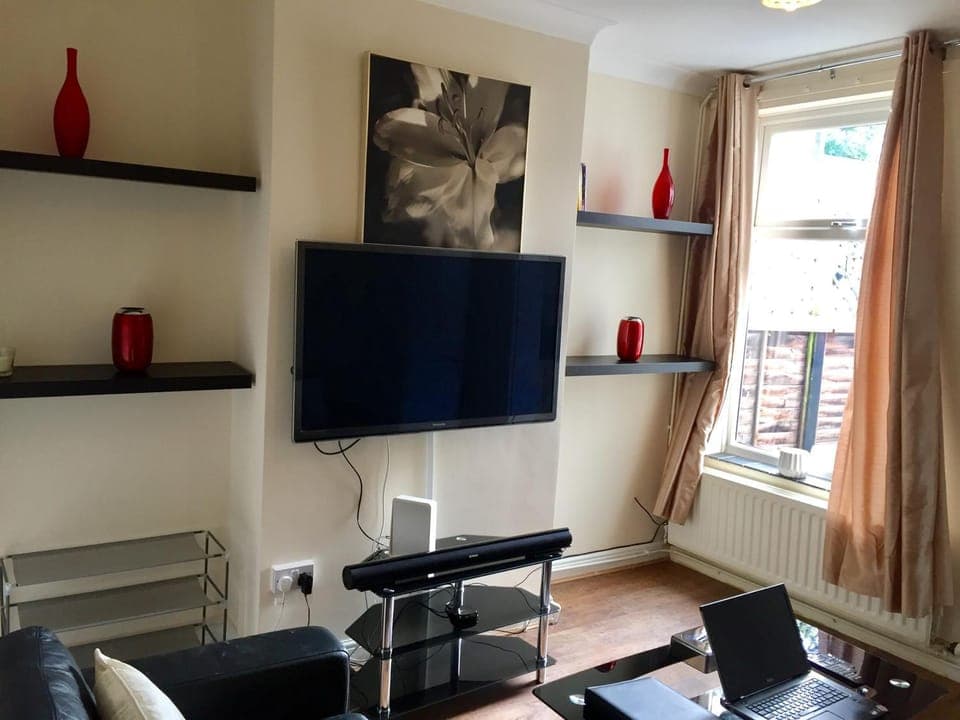 Living room, On site, Garden view