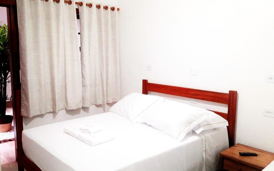 Bed, People, Garden view