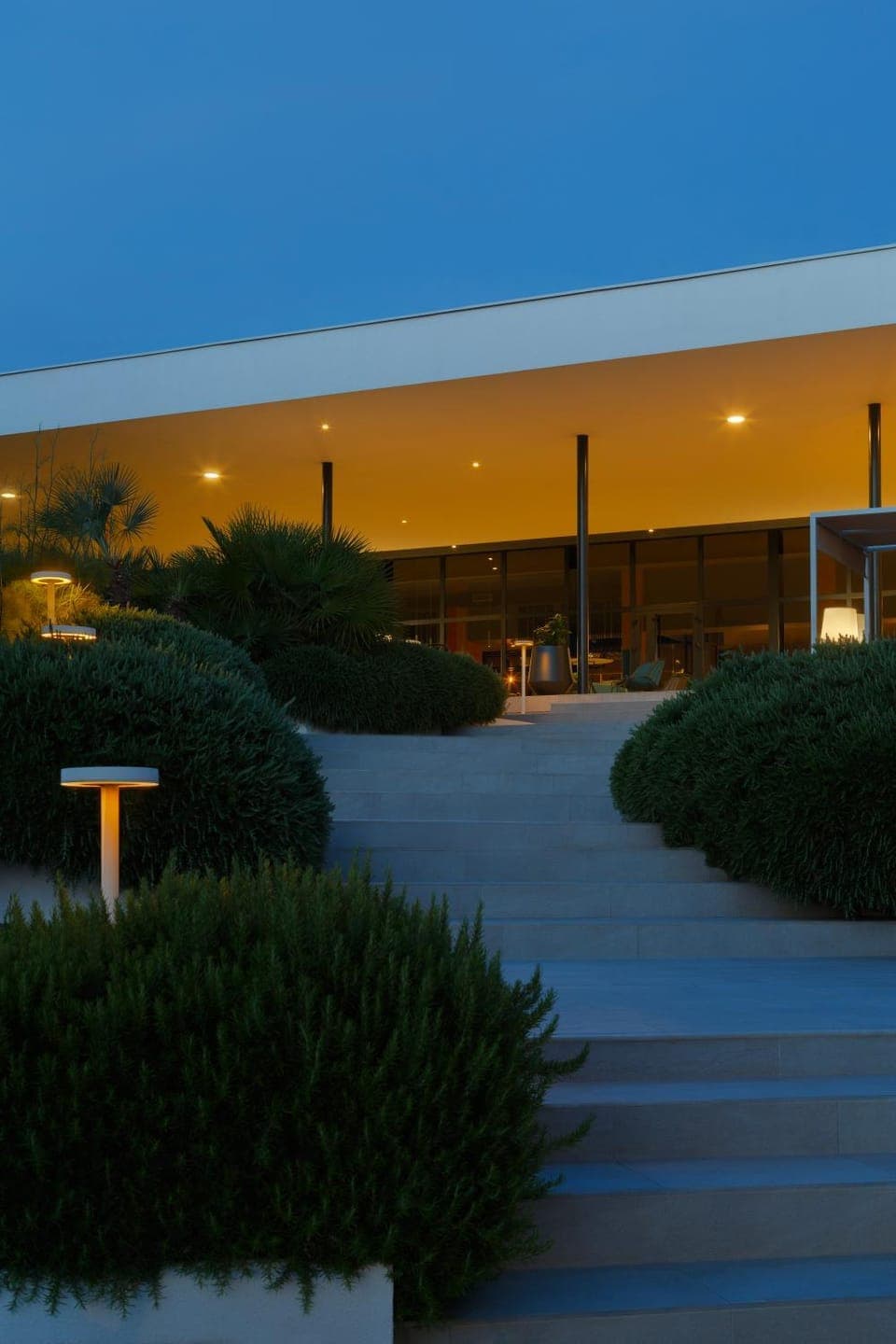 Property building, Swimming pool, Swimming pool