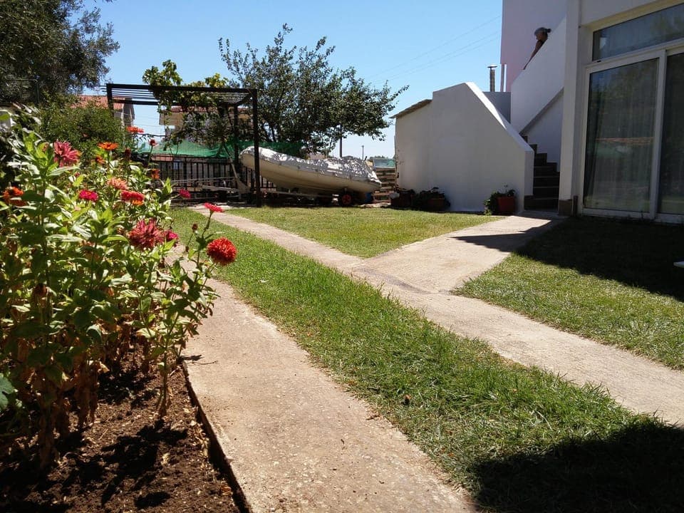 Day, Garden, On site