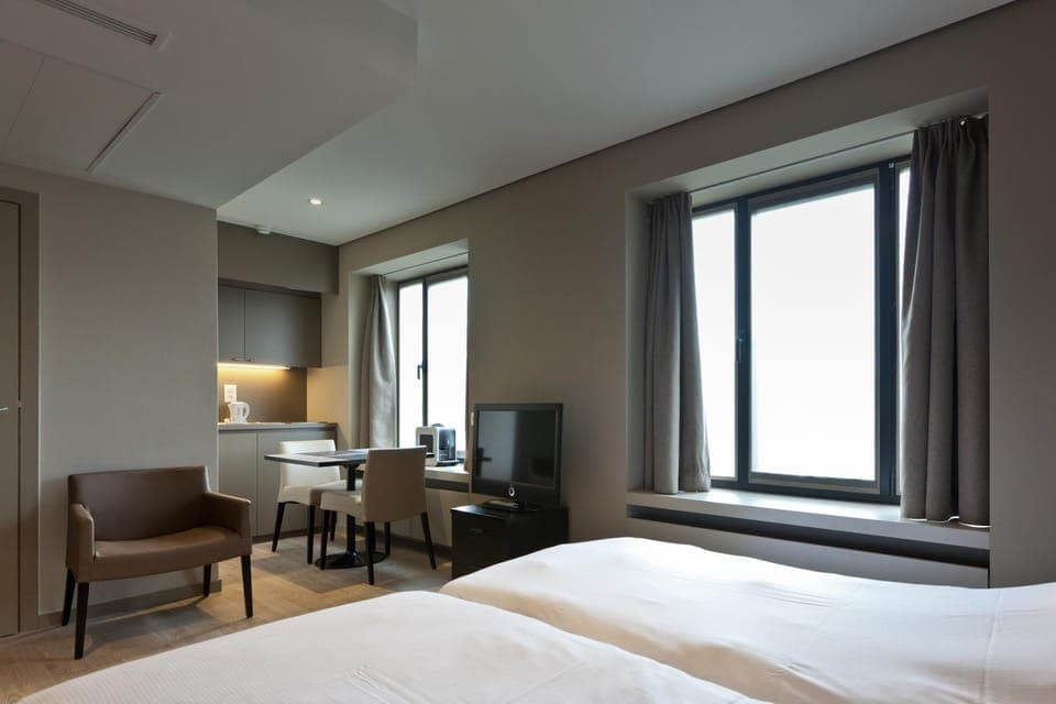 Photo of the whole room