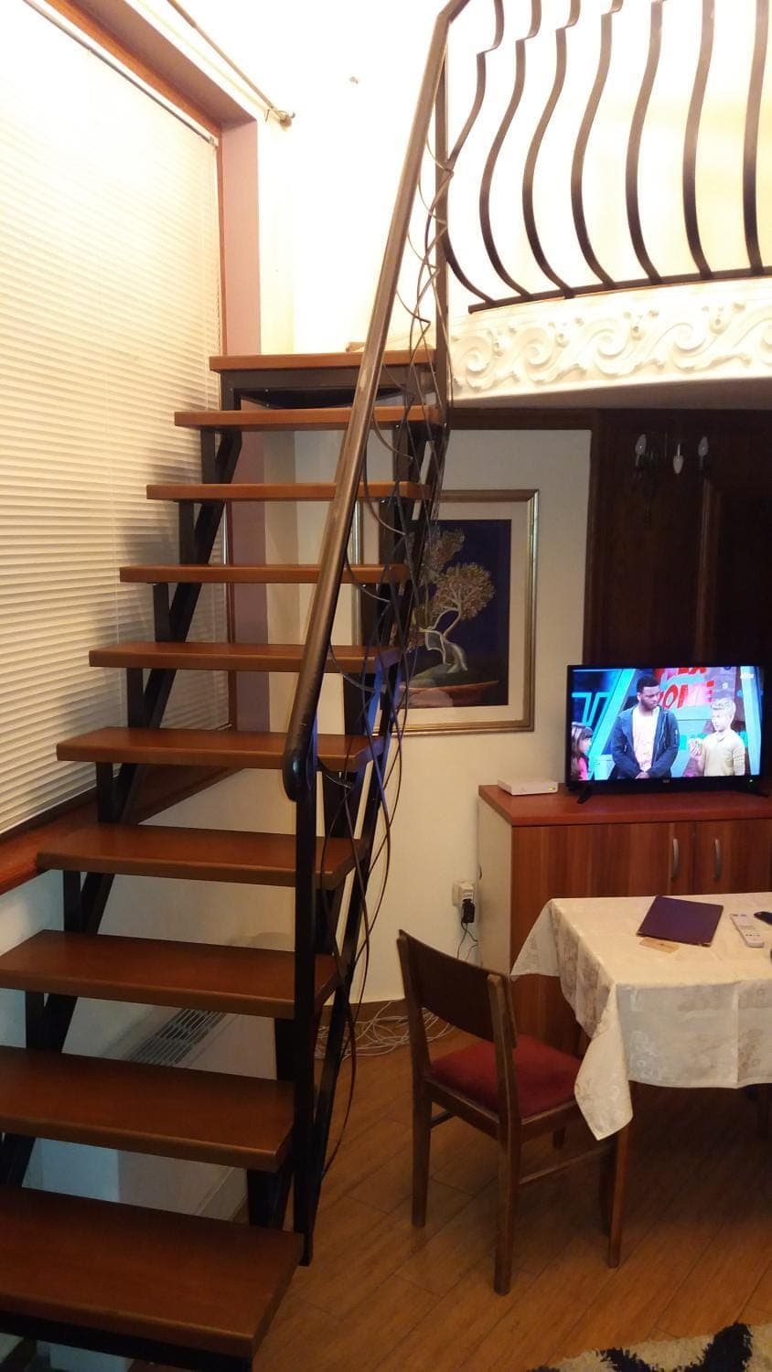 TV and multimedia, Seating area