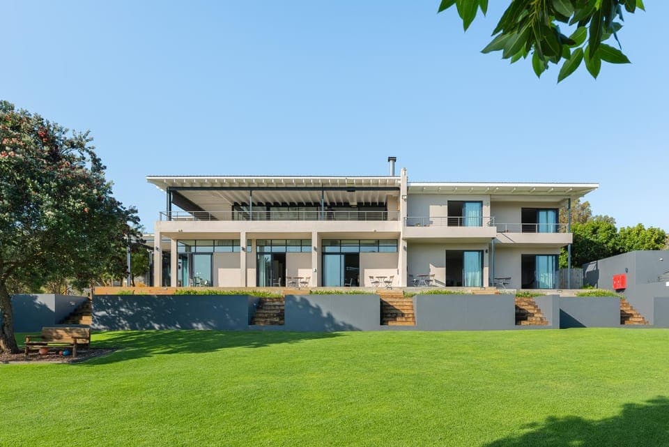 Property building, Garden