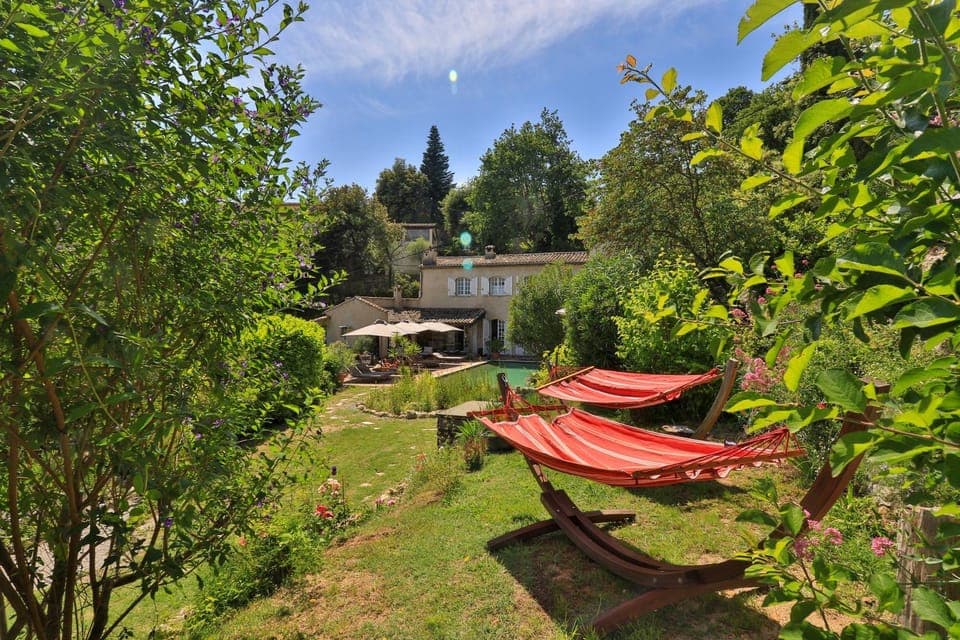 Garden, Area and facilities