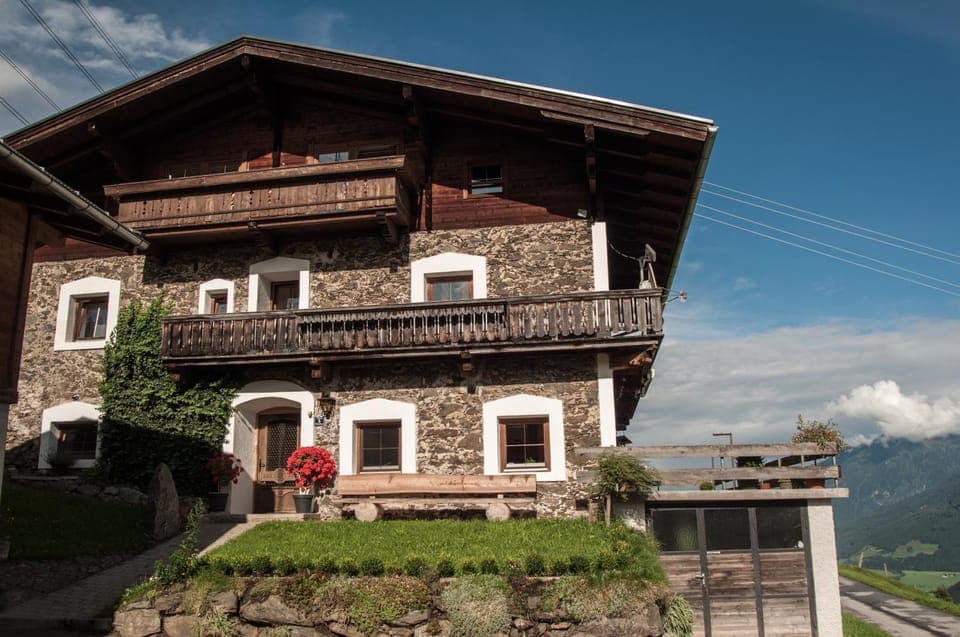 Facade/entrance, Spring, Winter, Summer, Autumn