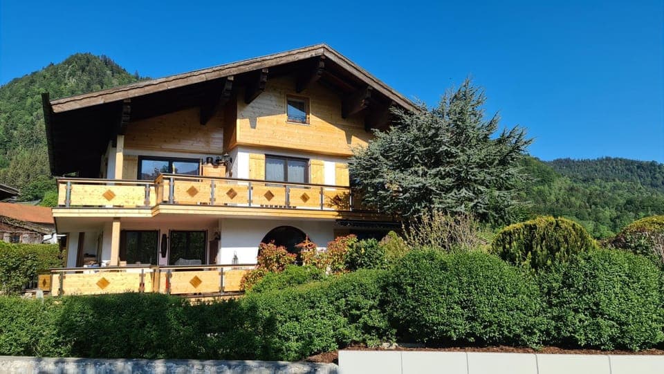 Property building, Spring, Day