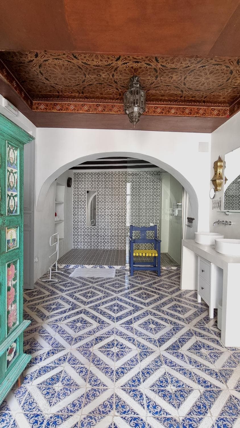 Shower, Bathroom