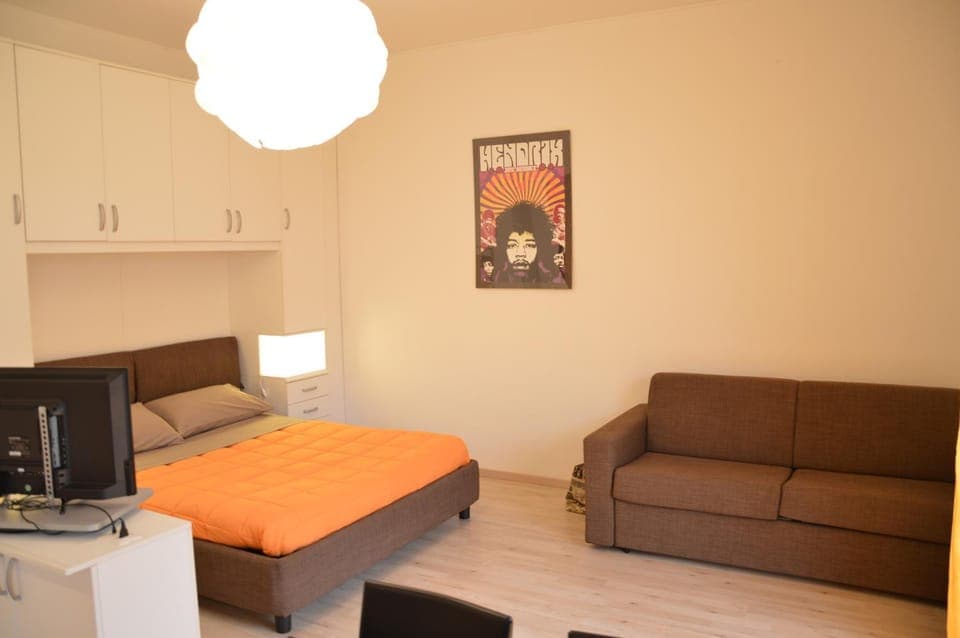 Living room, Decorative detail, Bedroom