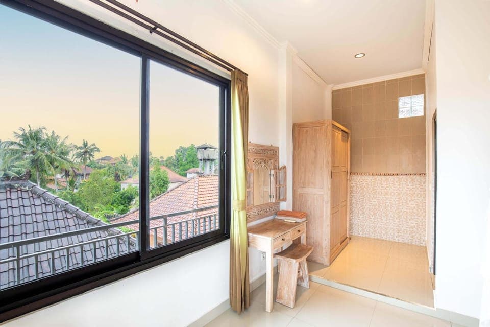 View (from property/room), City view, wardrobe