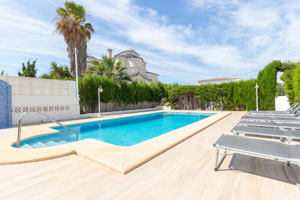 Swimming pool, Swimming pool, sunbed