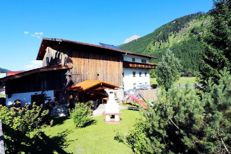 Property building, Garden