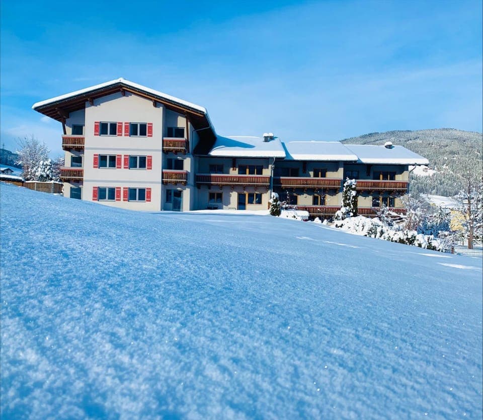 Property building, Winter