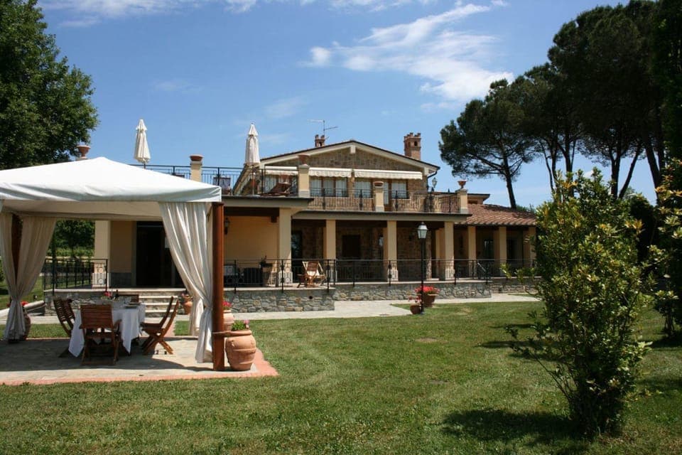 Facade/entrance, Swimming pool, Swimming pool