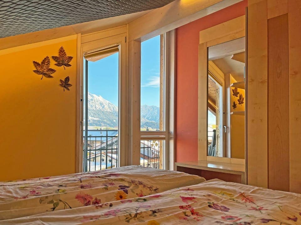 Bed, Photo of the whole room, Bedroom, Mountain view