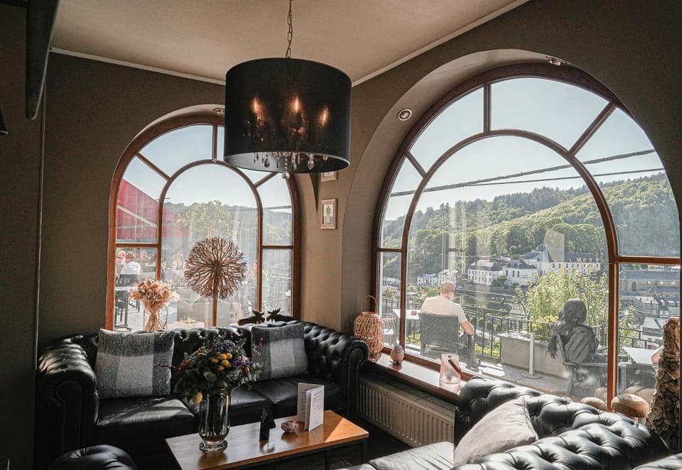 View (from property/room), Living room, Seating area