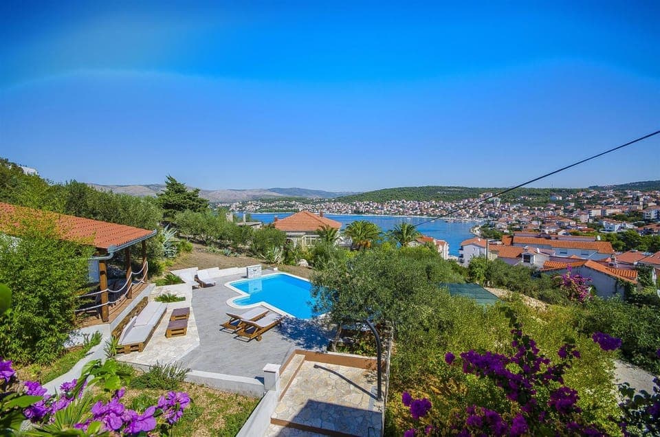 Sea view, Swimming pool