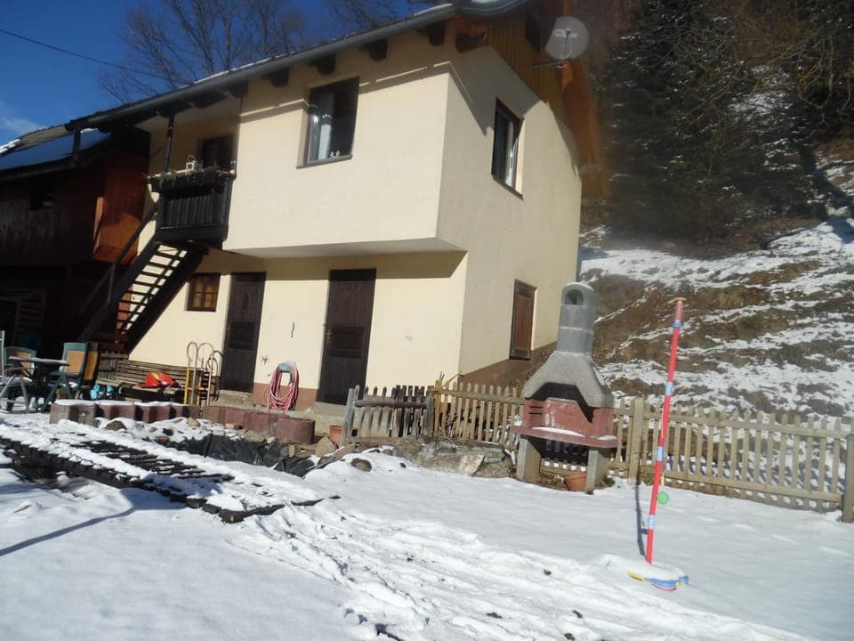 Patio, Winter, BBQ facilities, Garden, Seating area