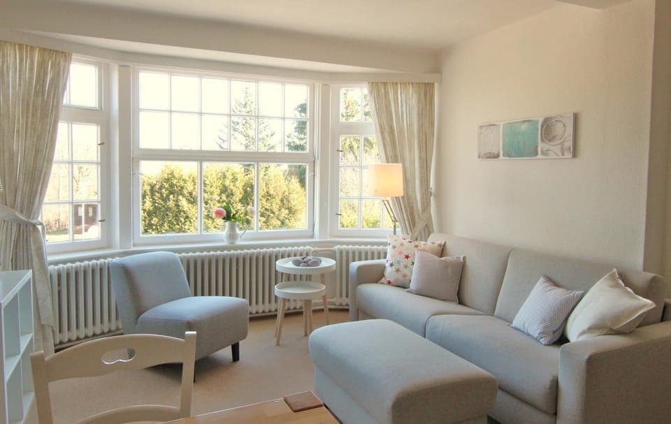 View (from property/room), Living room, Photo of the whole room, Seating area