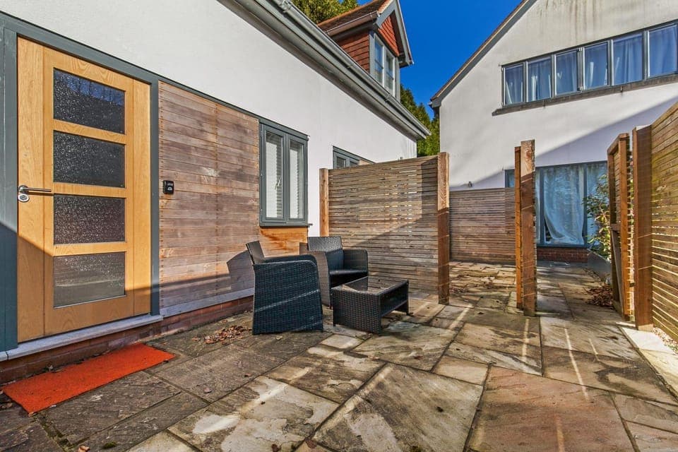 Facade/entrance, Bird's eye view