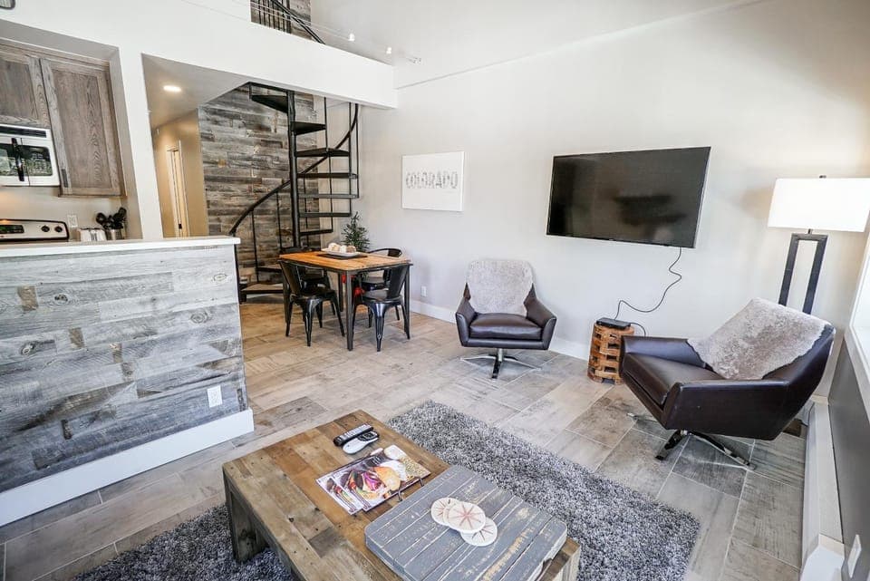 Wildwood Suites Après Getaway: Close to Downtown Apartment in Breckenridge