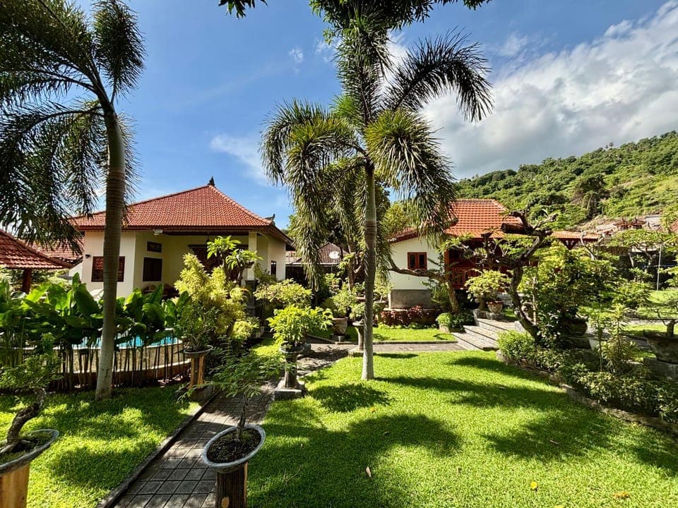 Property building, Garden