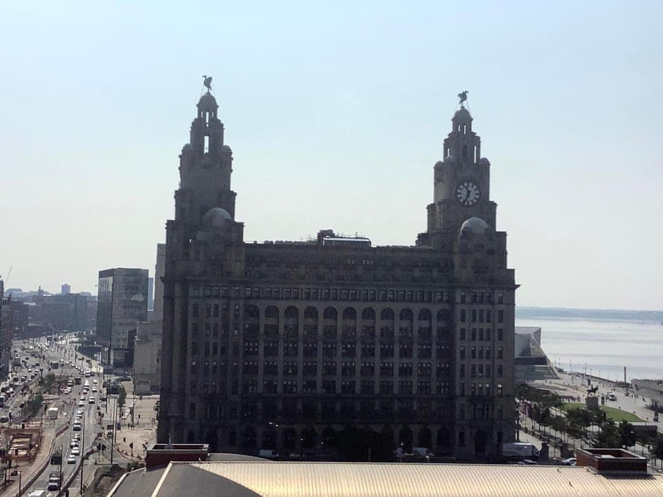 Bird's eye view, City view, River view, Location