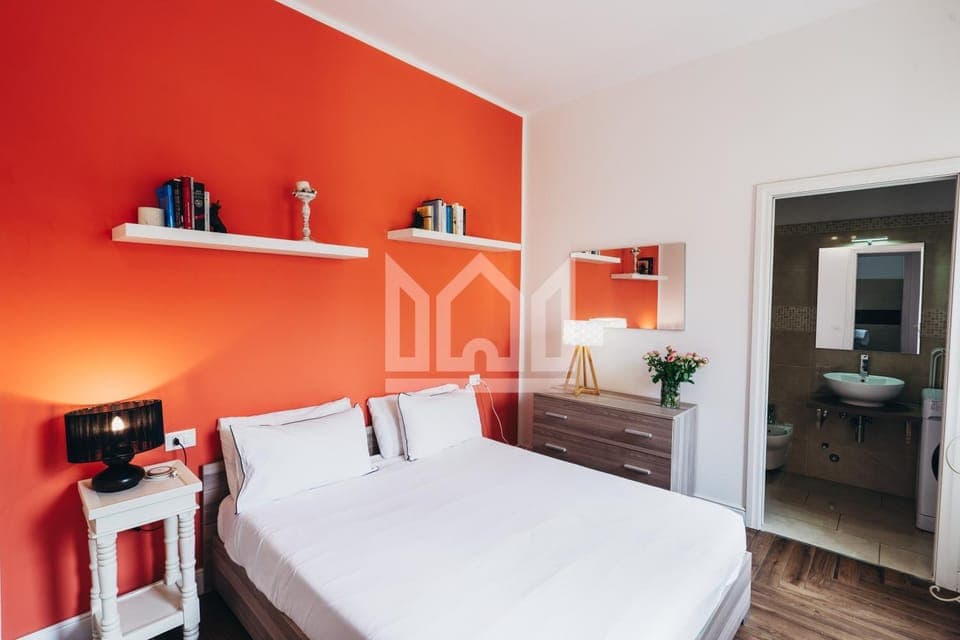 Bed, Photo of the whole room, Bedroom