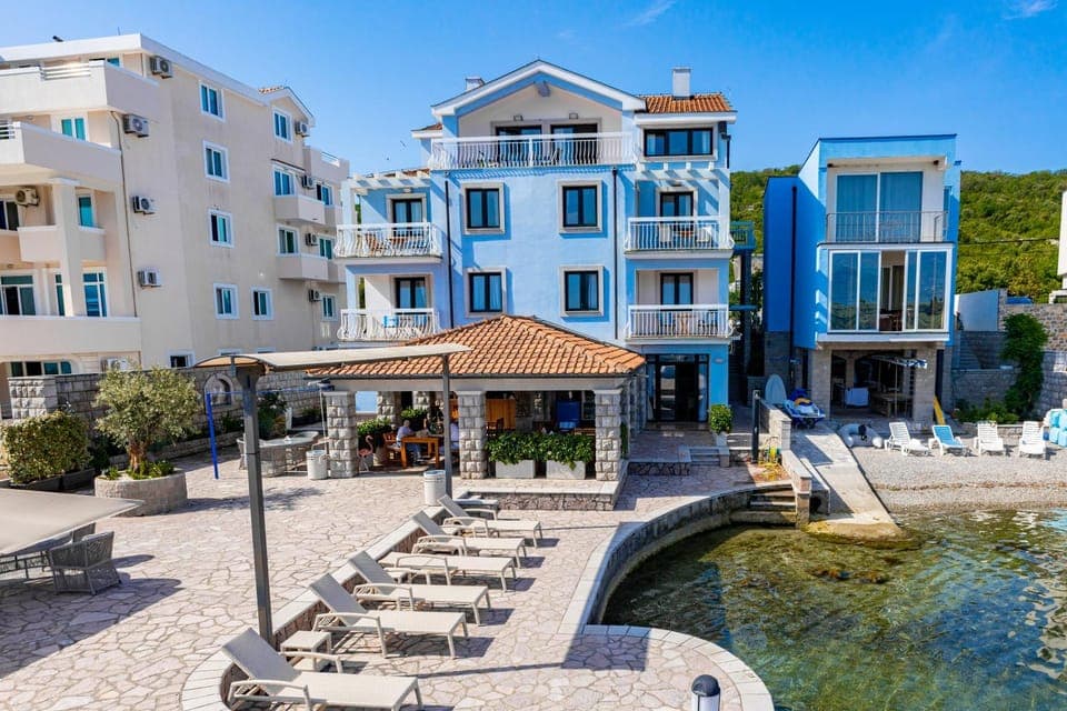 Property building, Natural landscape