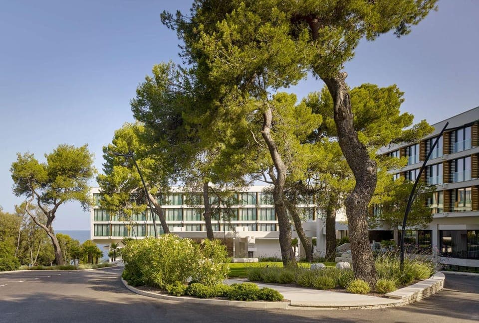 Property building, Garden