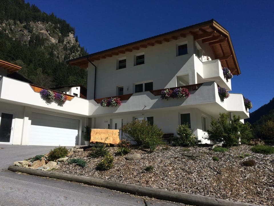 Facade/entrance, Summer, Garden view, Mountain view
