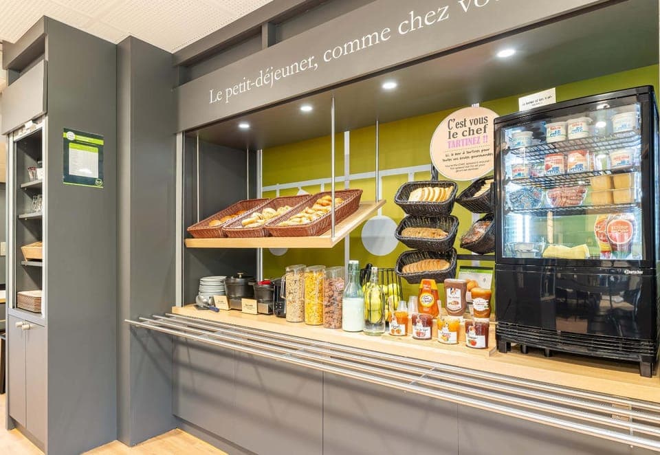 Food and drinks, Food, Buffet breakfast