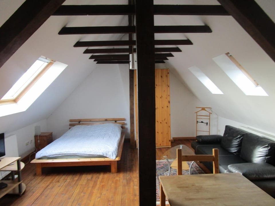 Bed, Photo of the whole room, Seating area, Bedroom