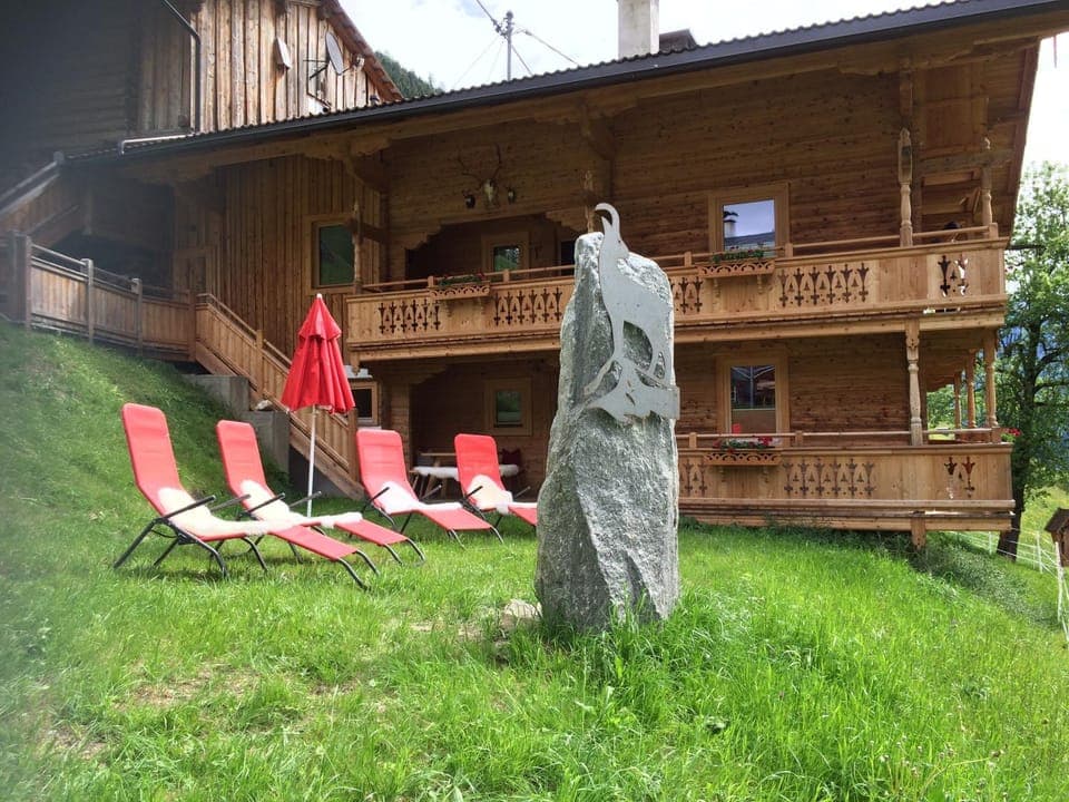 Facade/entrance, Spring, Garden, Garden view, sunbed