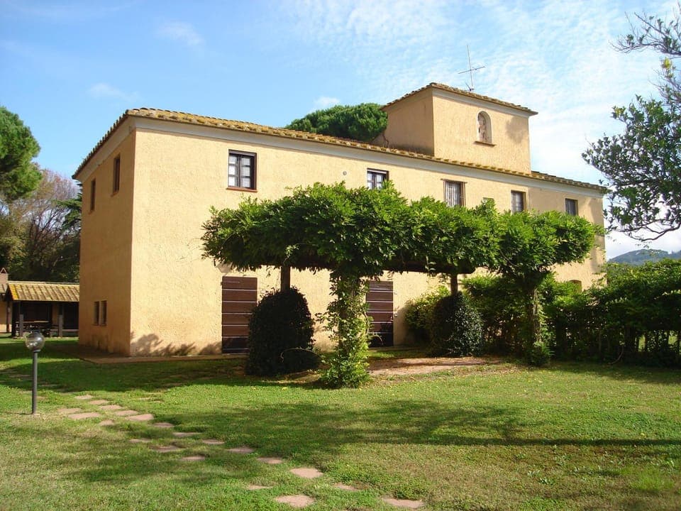 Property building, Garden